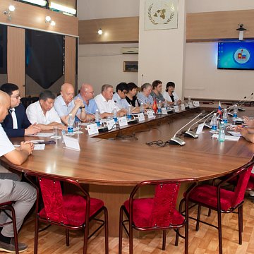 Siberian Federal University will help KRSU become an advanced university